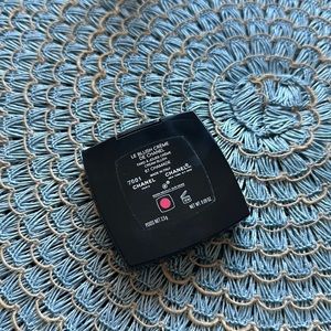 le blush creme de chanel 67 chamade